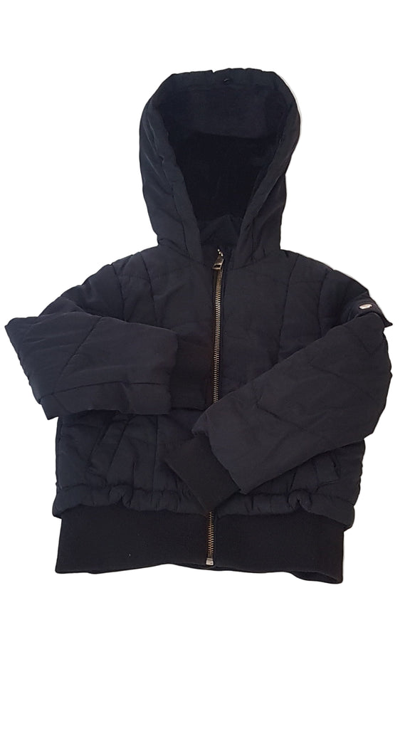 M&S FEKETE SZÍNŰ , TRENDI KISLÁNY DZSEKI  104