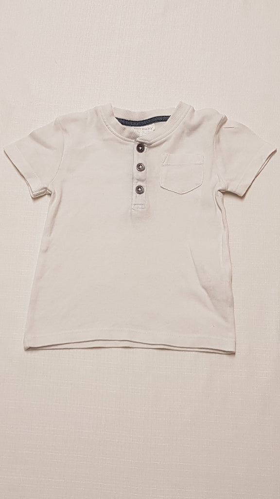 F&F KIDS GOMBOS,FEHÉR SZÍNŰ KISFIÚ PÓLÓ 80