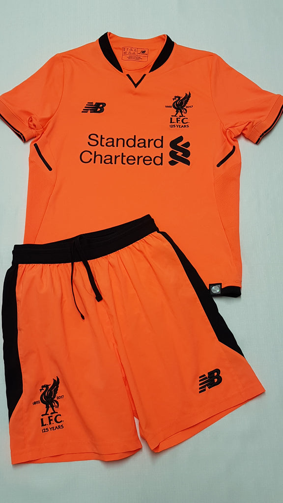 EREDETI LIVERPOOL KISFIÚ FOOTBALL MEZ 134