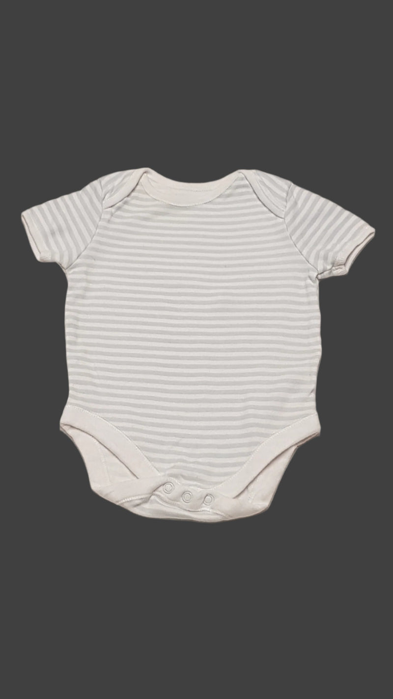 F&F KIDS CSÍKOS KISFIÚ BODY 68