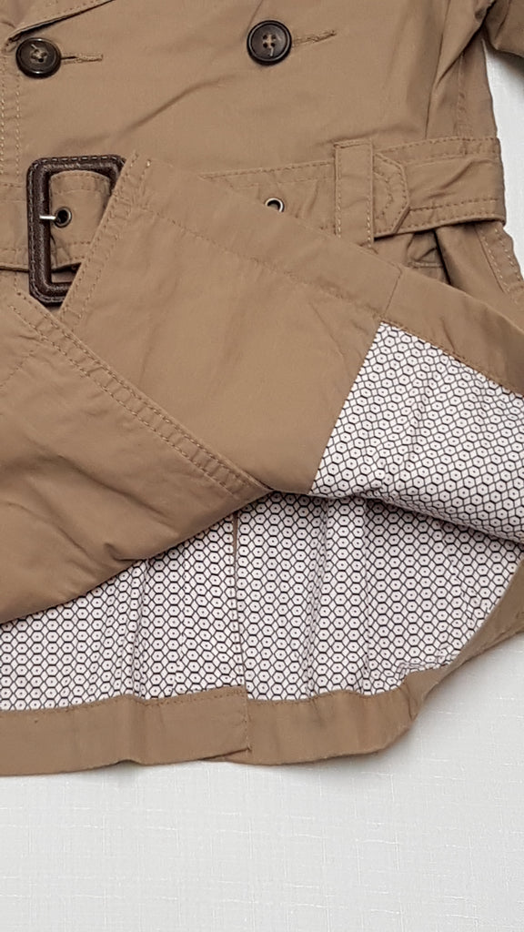 M&S KIDS MOGYORÓ SZÍNŰ ELEGÁNS, MINŐSÉGI KISFIÚ BALLONKABÁT 116