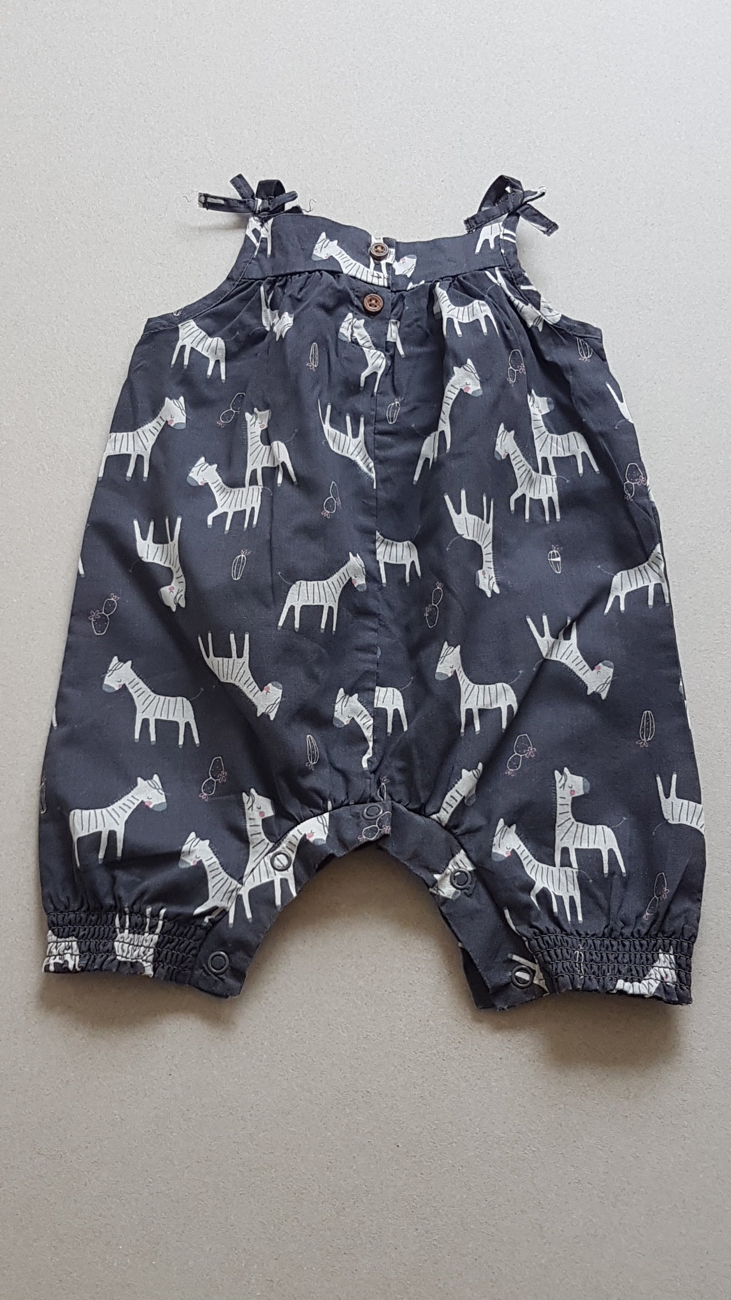 ÚJ NUTMEG BABY PLAYSUIT