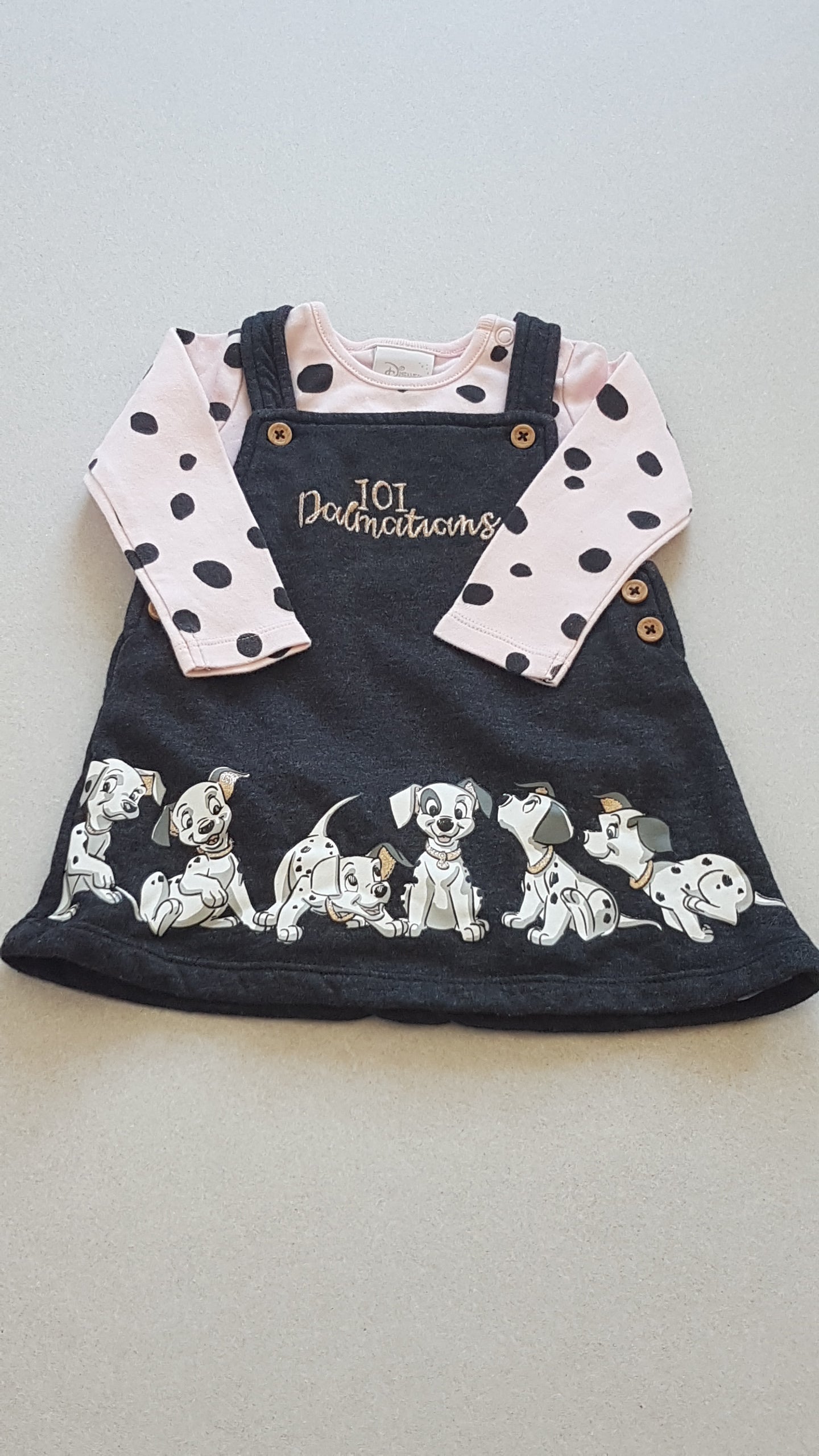 DISNEY BABY 101 KISKUTYÁS KISLÁNY RUHÁCSKA