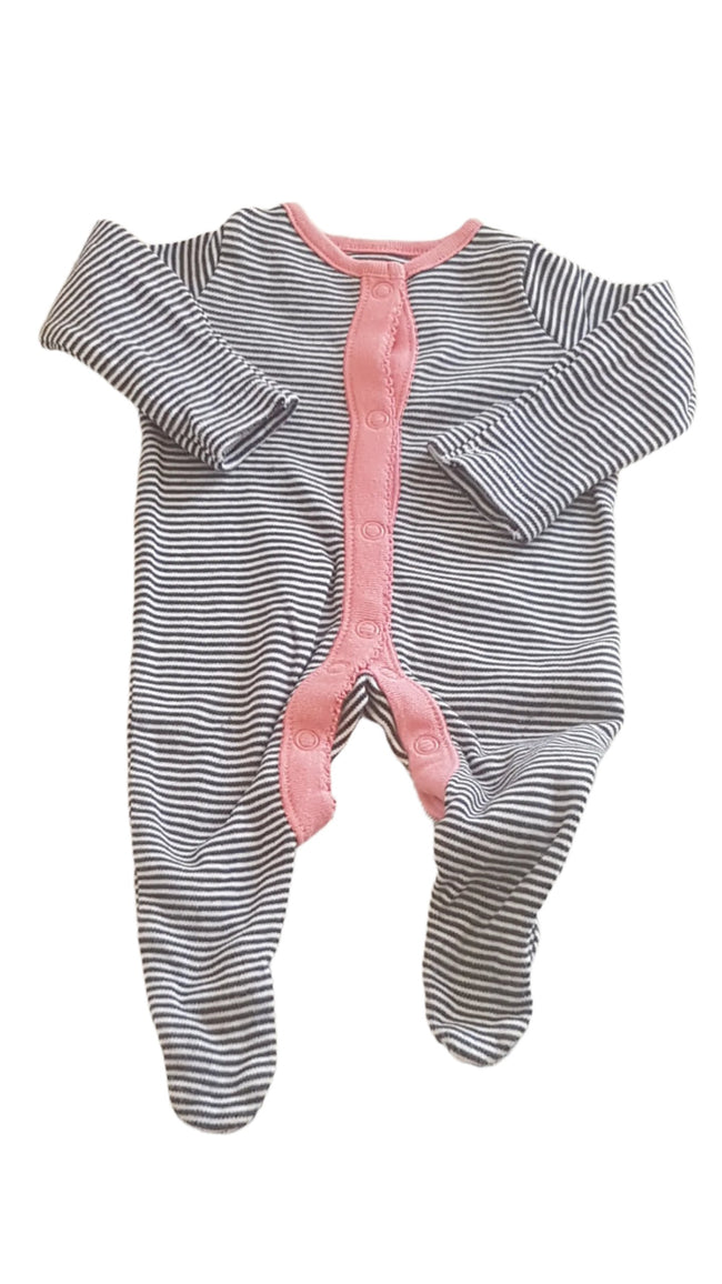 F&F KIDS KISLÁNY RUGI Hover Image