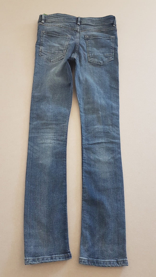 CÍMKÉS MATALAN SUPER SKINNY KISLÁNY FARMER NACI ÁLLITHATÓ GUMIS DERÉKRÉSSZEL Main Image