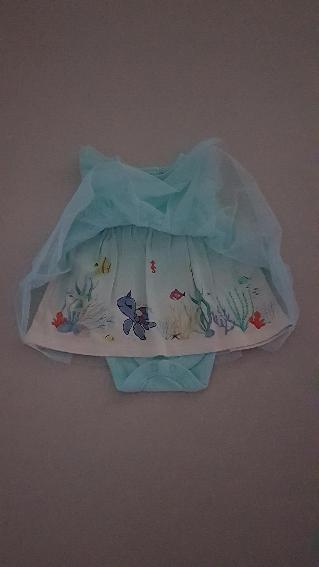 ÚJ MINI CUDDLES PELENKA TARTÓS KISLÁNY RUHÁCSKA