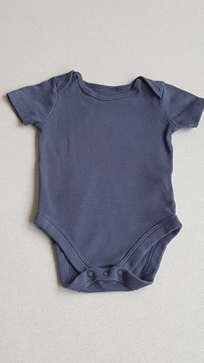 JOHN LEWIS KISFIÚ BODY Hover Image