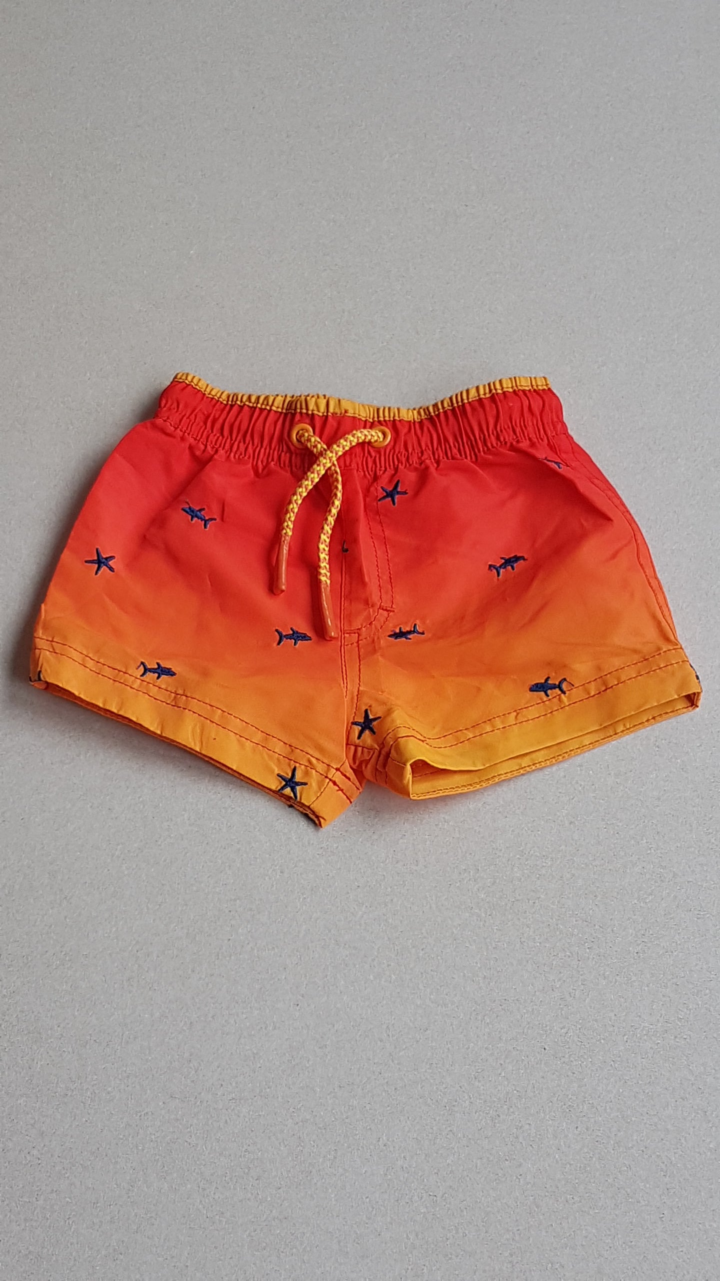 ÚJ F&F KIDS KISFIÚ FÜRDŐNADRÁG