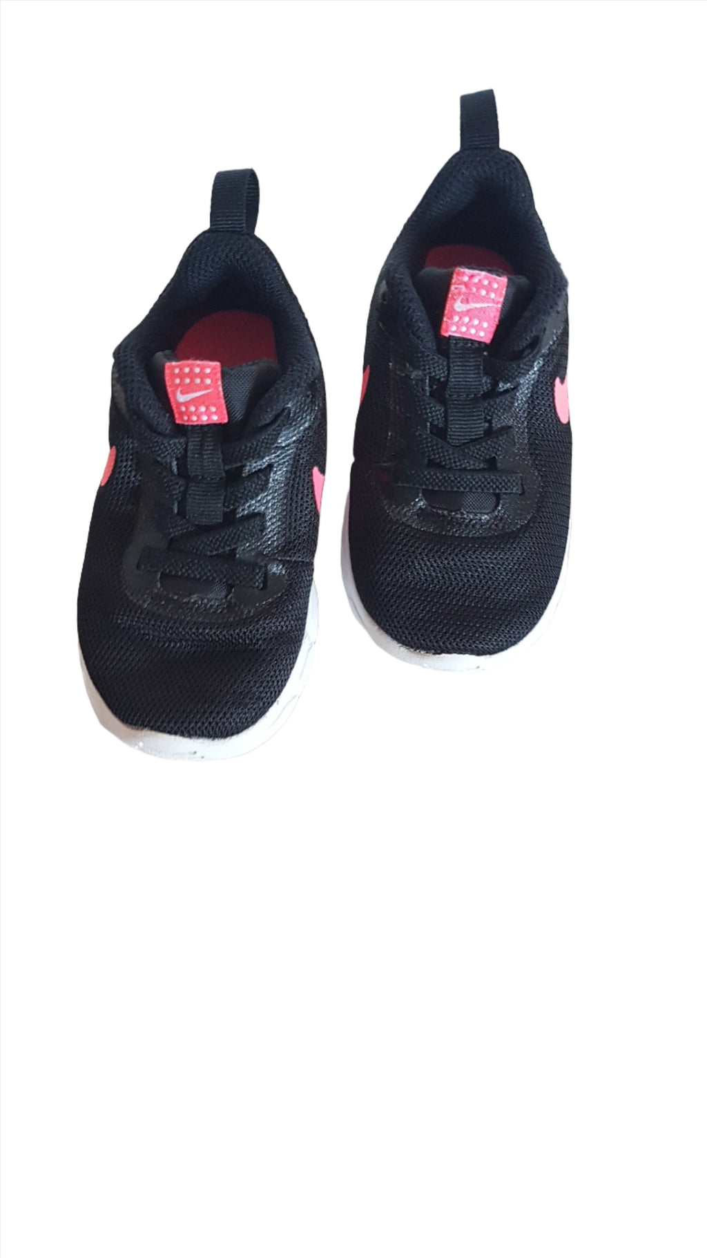 NIKE AIR  PILLE  KÖNNYŰ KISLÁNY SPORTCIPŐ