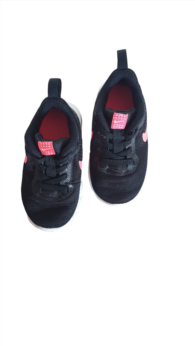 NIKE AIR  PILLE  KÖNNYŰ KISLÁNY SPORTCIPŐ Main Image