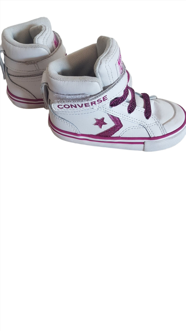 CONVERSE KISLÁNY BŐR SPORTCIPŐ Main Image