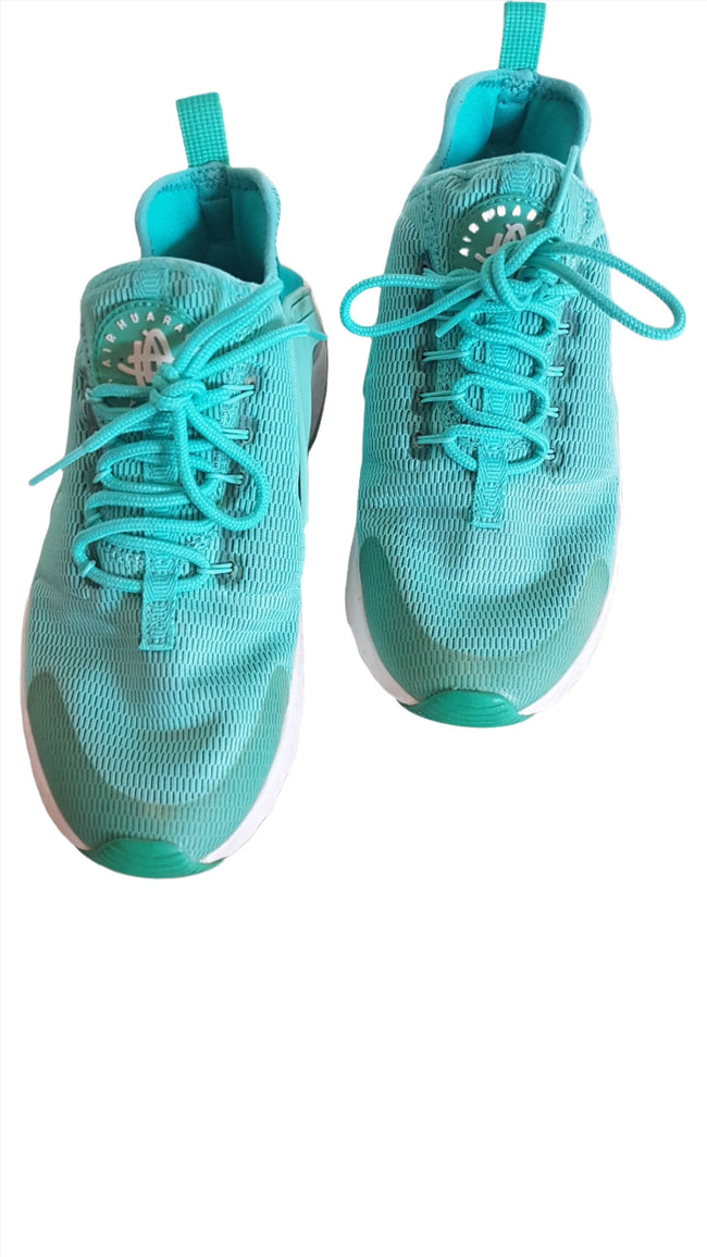 NIKE AIR KISLÁNY SPORTCIPŐ Hover Image