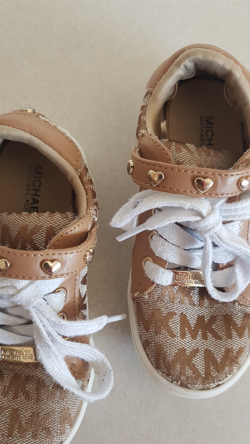 MICHAEL KORS KISLÁNY  CIPŐ