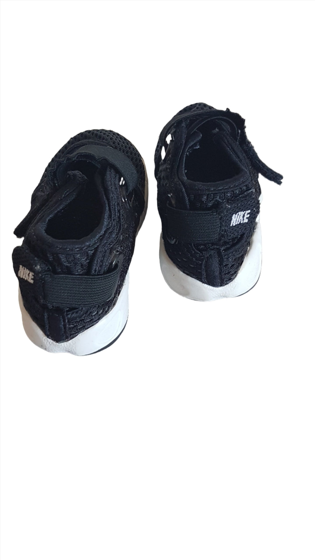 NIKE UNISEX SPORTCIPŐ