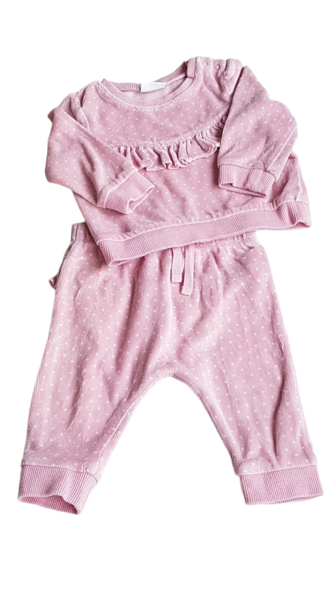 NEXT KISLÁNY JOGGERS SZETT 68 Hover Image