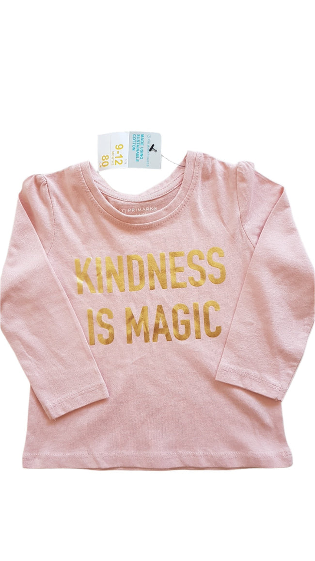 CÍMKÉS PRIMARK KINDNESS IS MAGIC FELIRATÚ KISLÁNY FELSŐ 80 Hover Image