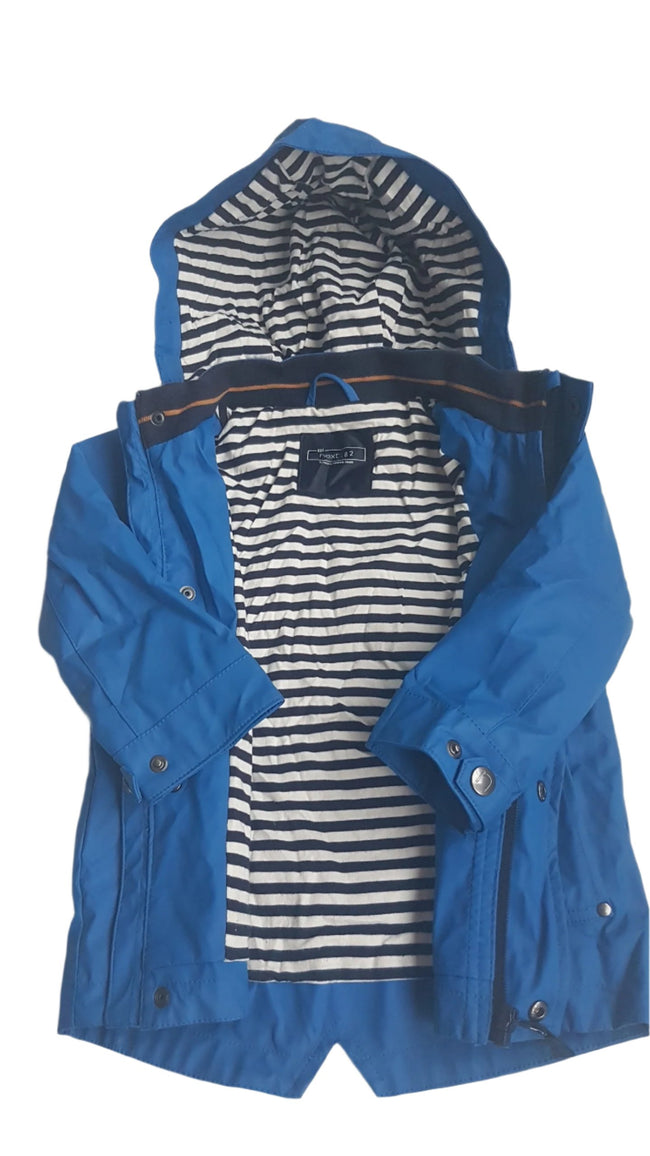 NEXT  KISFIÚ BÉLELT  ESŐ&SZÉLDZSEKI  92 Main Image