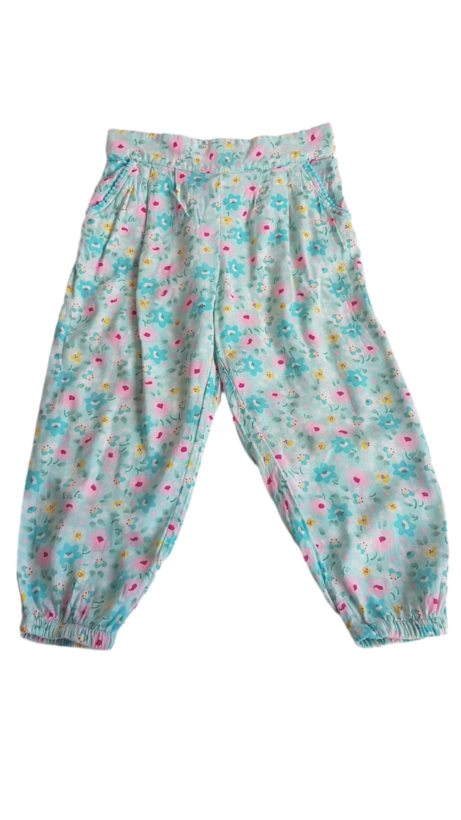 MINI CLUB  VIRÁG MINTÁS , LENGE KISLÁNY NACI  92-98 Hover Image