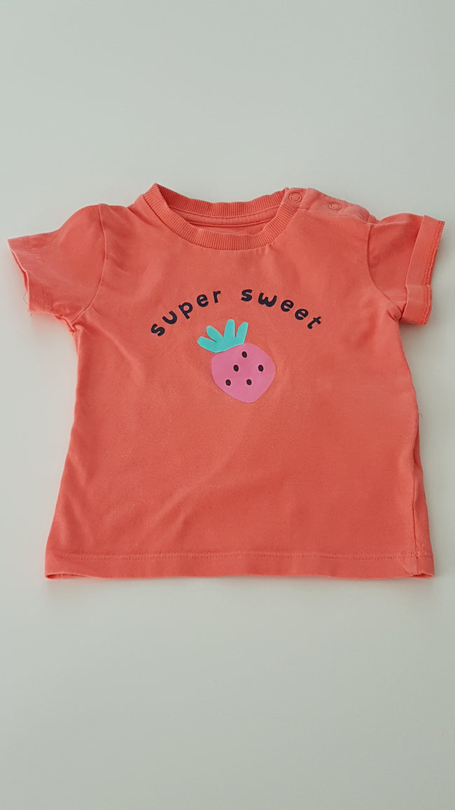 ÚJ M&S EPRES, SUPER SWEET FELIRATOS KISLÁNY PÓLÓ 68 Hover Image