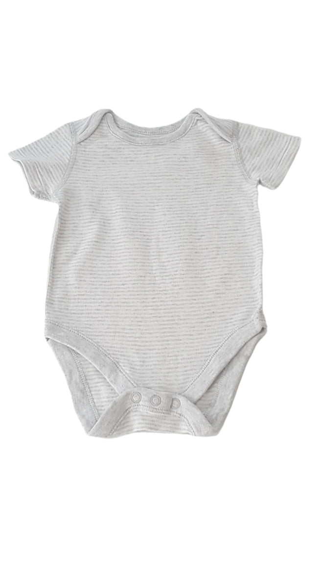 M&S SZÜRKE CSÍKOS KISFIÚ BODY 68 Hover Image