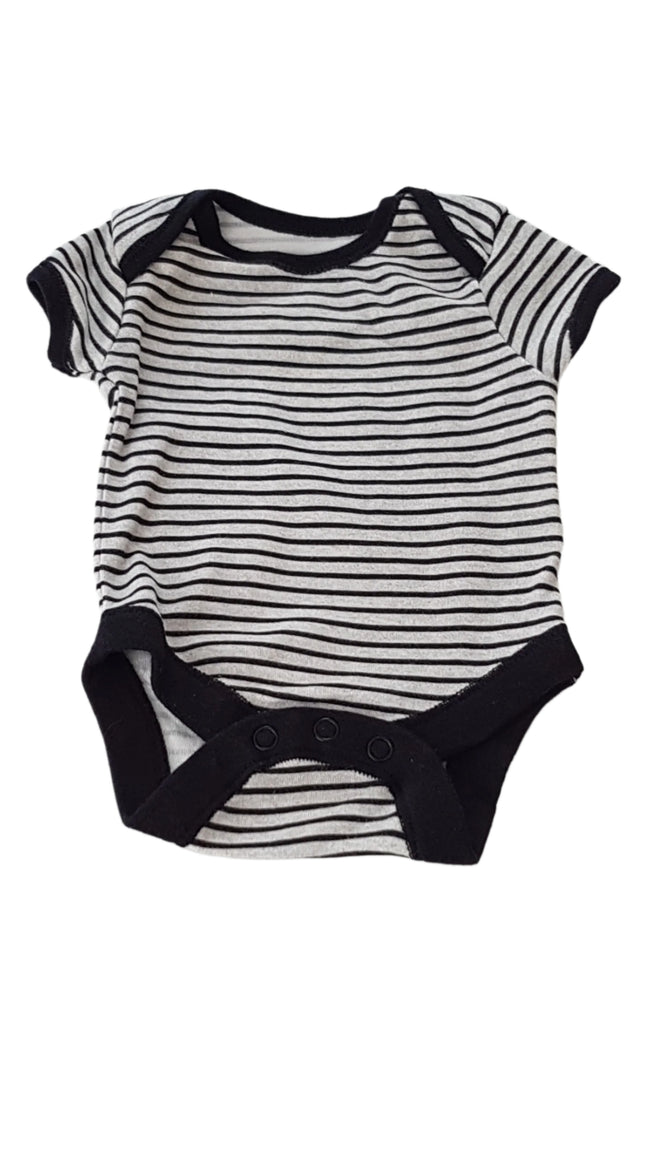 PRIMARK CSÍKOS KISFIÚ BODY 56 Hover Image