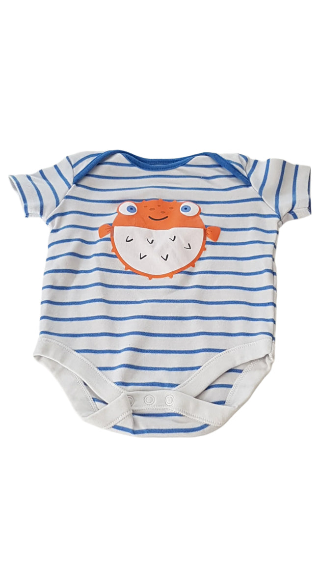 F&F CSÍKOS KISFIÚ BODY 74 Hover Image