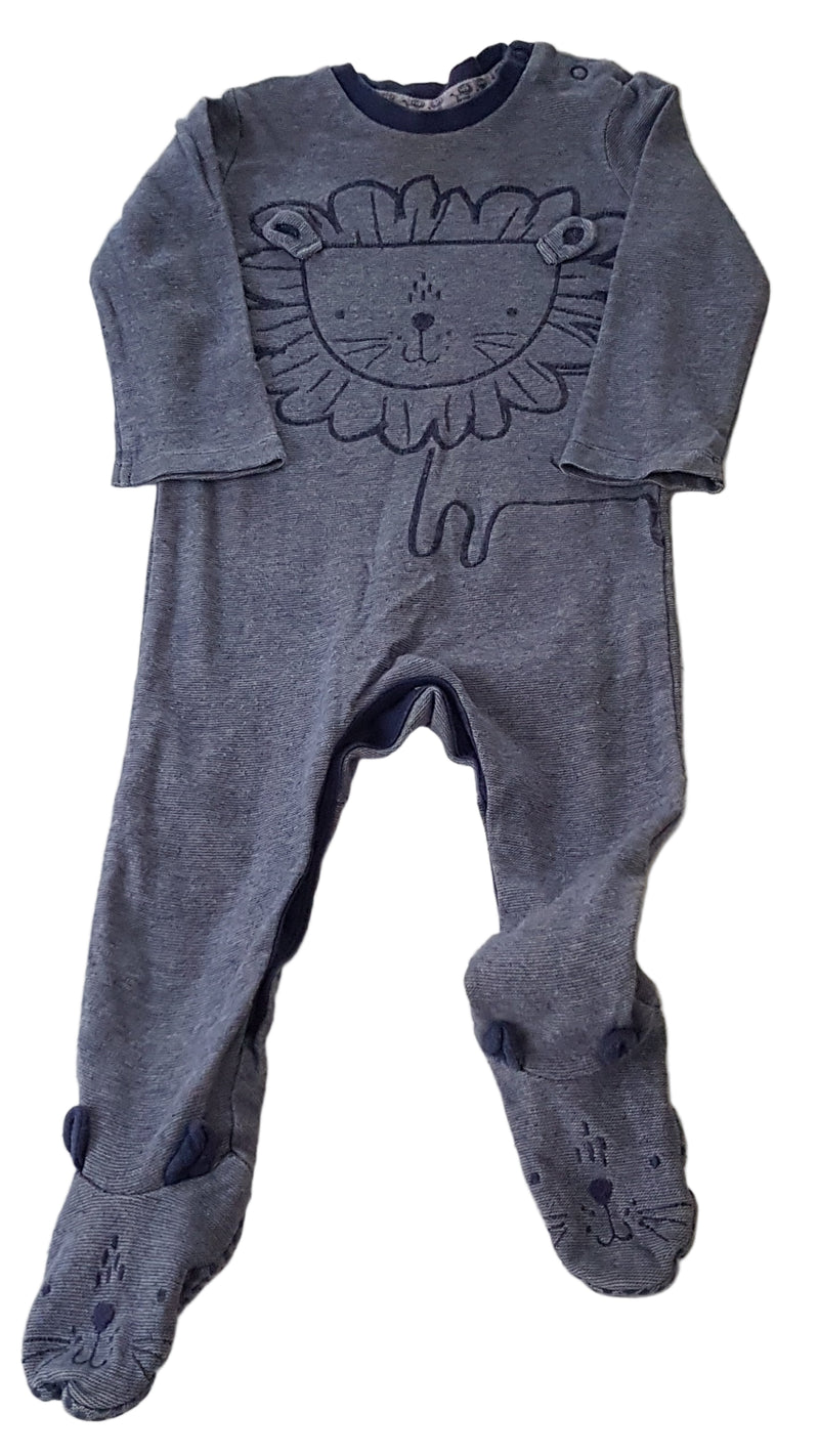 F&F OROSZLÁNOS KISFIÚ RUGDALÓZÓ 80