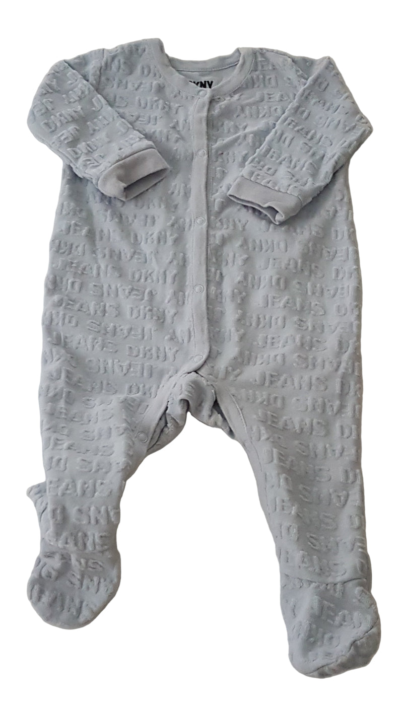 DKNY NYOMOTT MINTÁS, VILÁGOSKÉK UNISEX  RUGDALÓZÓ 68