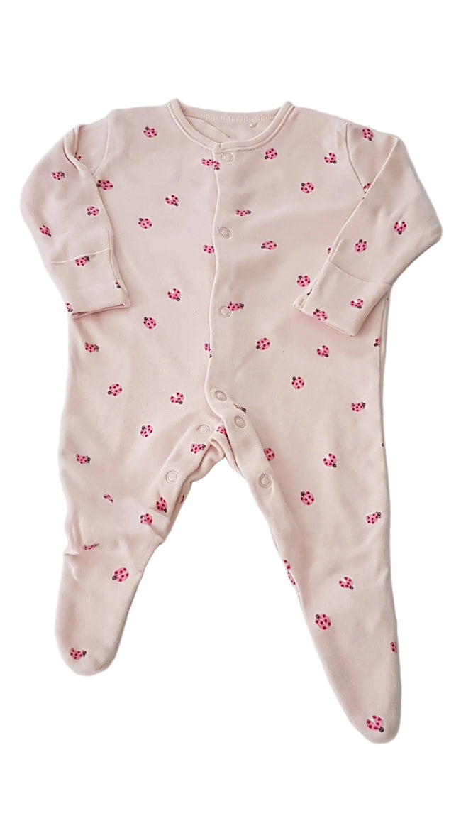 PRIMARK KATICÁS KISLÁNY RUGDALÓZÓ 62 Hover Image