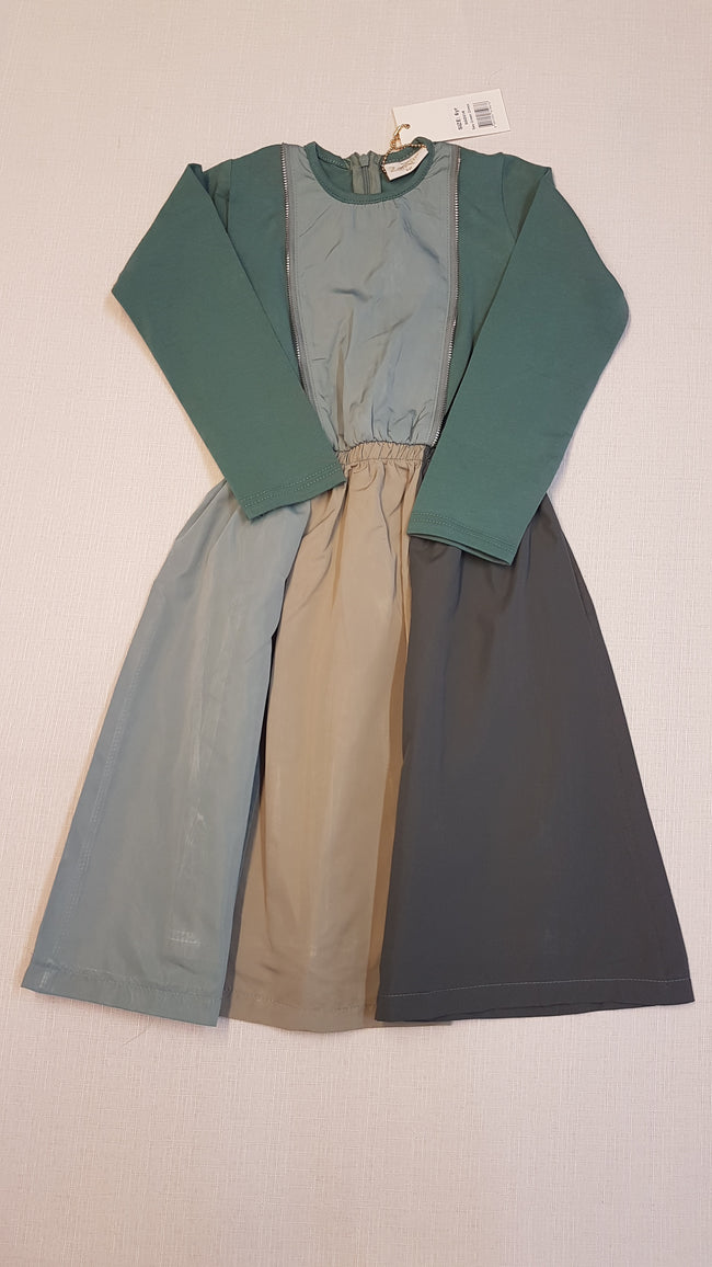 CIMKÉS ZANILLI EXTRAMINŐSÉGŰ KÜLÖNLEGES KISLÁNY RUHA Hover Image