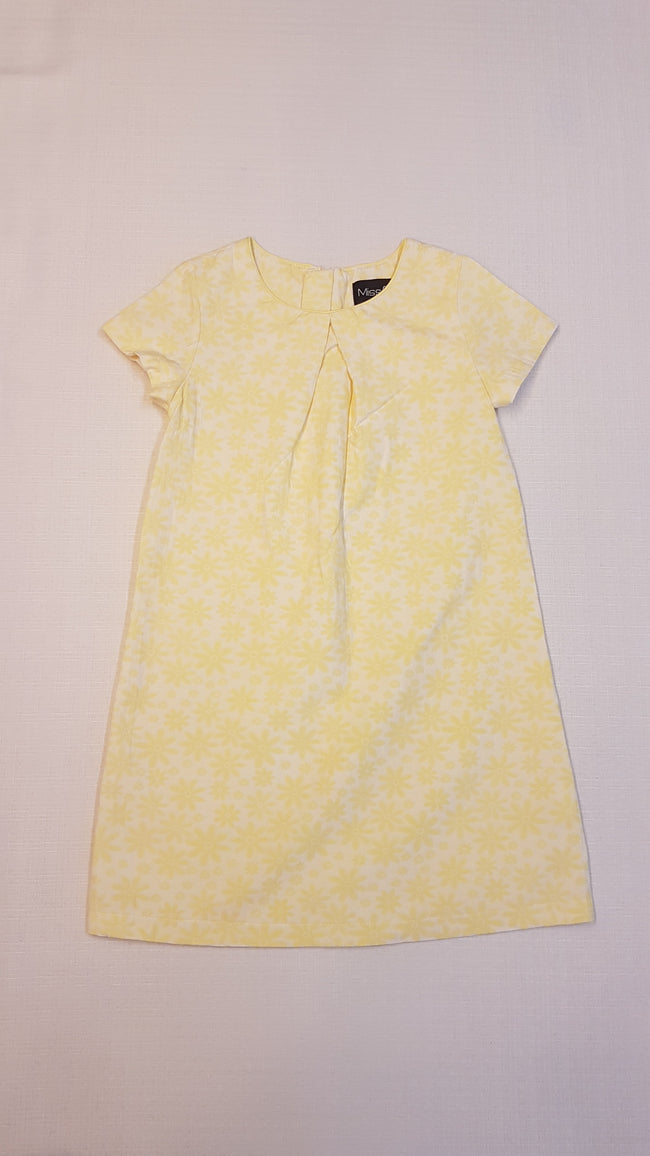 MISS CG ELEGÁNS FEHÉR ALAPON SÁRGA VIRÁGOKKAL DÍSZÍTETT KISLÁNY RUHA Hover Image