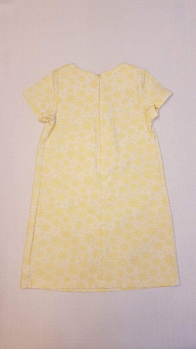 MISS CG ELEGÁNS FEHÉR ALAPON SÁRGA VIRÁGOKKAL DÍSZÍTETT KISLÁNY RUHA Main Image