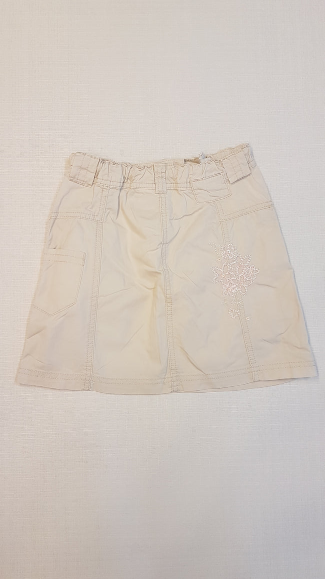 Y KIDS DIVATOS, KISLÁNY SZOKNYA , HÍMZETT VIRÁGOKKAL DÍSZÍTVE, ÁLLÍTHATÓ GUMIS DERÉKRÉSSZEL Main Image