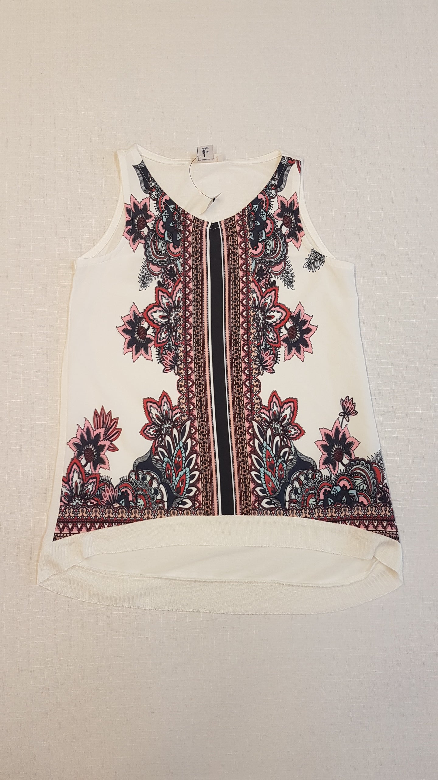 ÚJ RIVER ISLAND DIVATOS, VAGÁNY KISLÁNY PÓLÓ