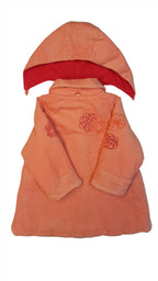 MARÉSE CSODASZÉP, KÜLÖNLEGES, KISLÁNY, ELEGÁNS VASTAG  BÁRSONY KABÁT, LESZEDHETŐ KAPUCNIVAL, HÍMZETT SZÍNES VIRÁGOKKAL DÍSZÍTVE