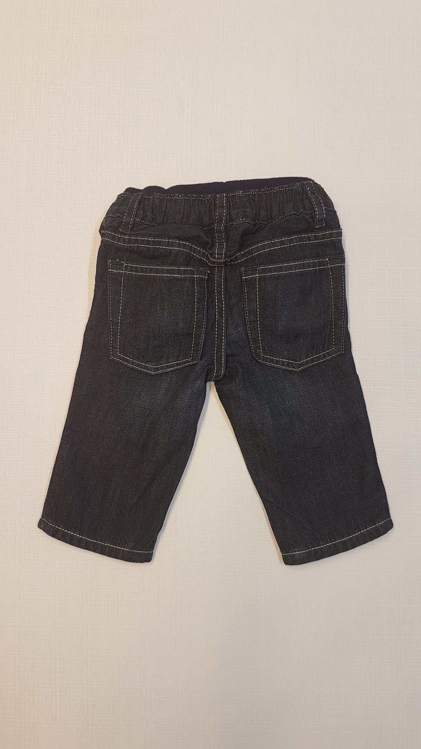 GAP BABYM TRENDI VAGÁNY KOPTATOTT BARNA CÉRNA MINTÁVAL DÍSZÍTETT FARMER NADRÁG GUMIS DERÉK RÉSSZEL