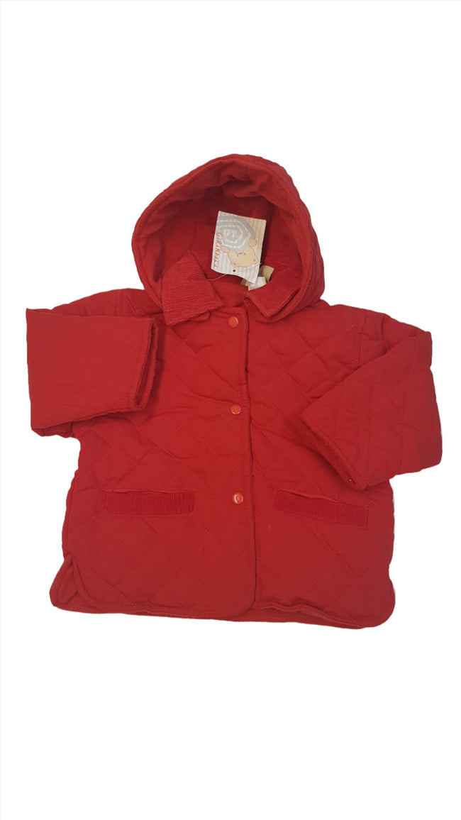 CÍMKÉS GIRANDOLA CSINI STEPPELT,KÉTOLDALT ZSEBES, BÁRSONY GALLÉROS, LEGOMBOLHATÓ KAPUCNIVAL ÉS PUHA TERMO BÉLÉSES KISLÁNY KABÁTKA Hover Image