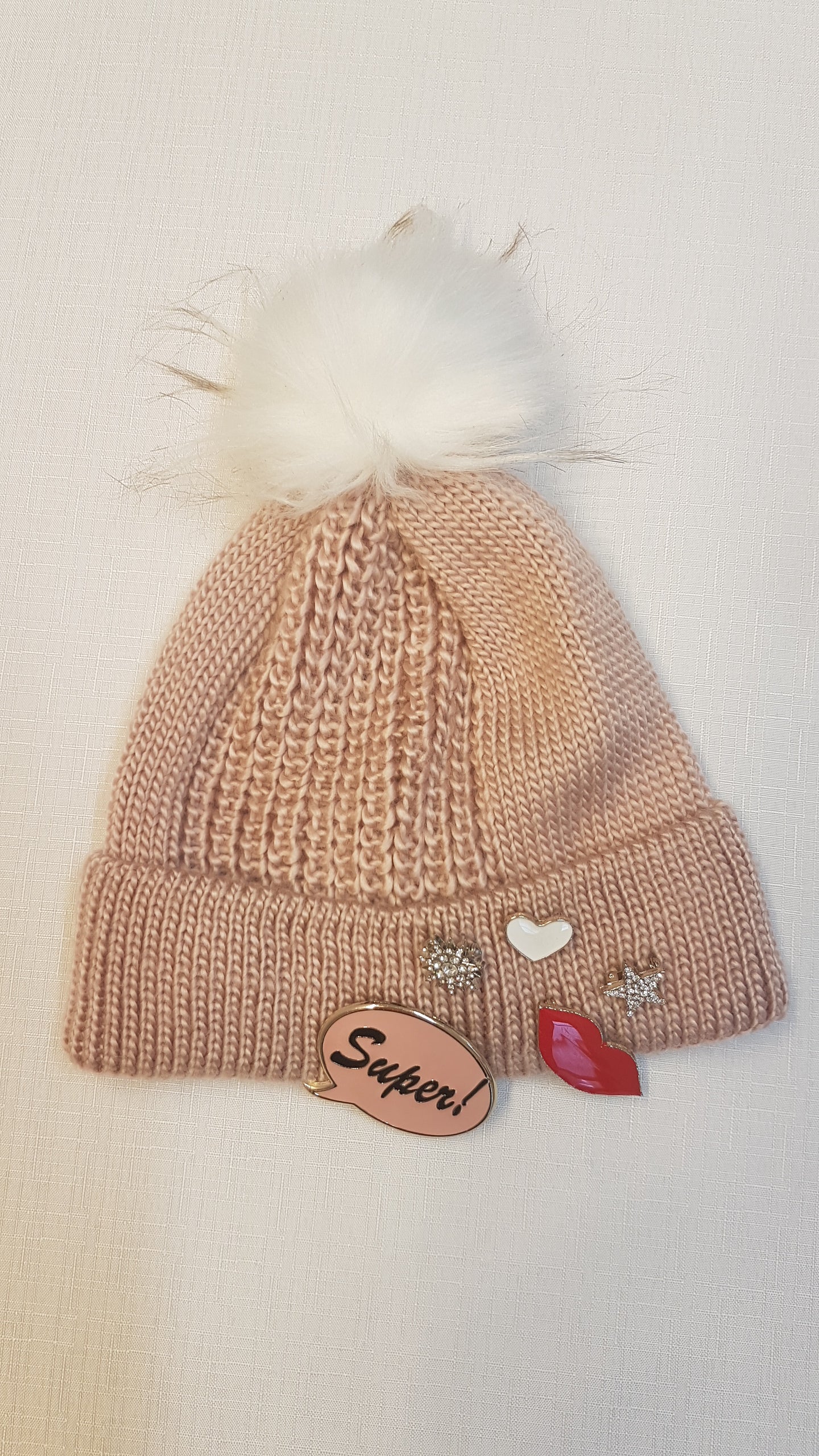 ÚJ RIVER ISLAND EXTRA MINŐSÉGŰ  EGYEDI TRENDI KISLÁNY SAPKA POM POMMAL
