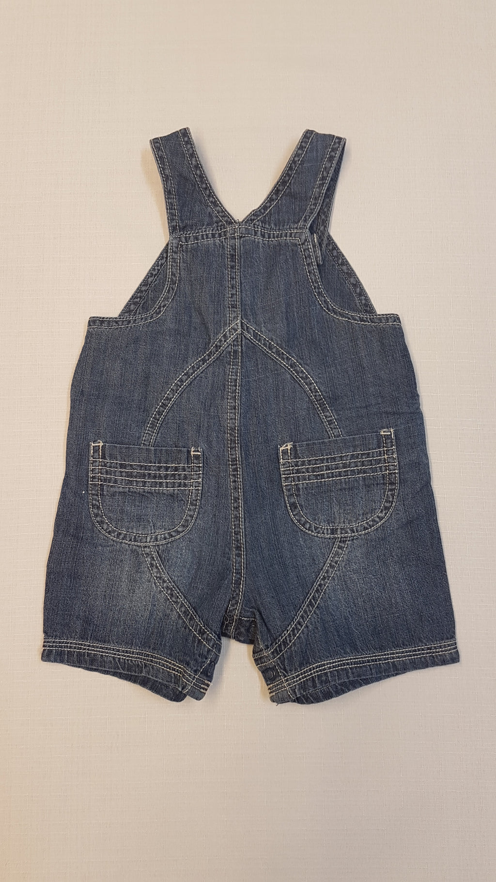 MOTHERCARE PIHE-PUHA TRENDI KANTÁROS , KOPTATOTT FARMER NADRÁG, CÉRNAMINTÁVAL DÍSZÍTVE