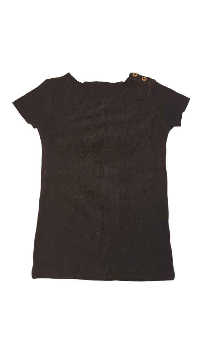 BASIC FEKETE MAGÁBA NYOMOTT MINTÁS,KISLÁNY POLÓ, NYAKRÉSZNÉL GOMBOS Hover Image