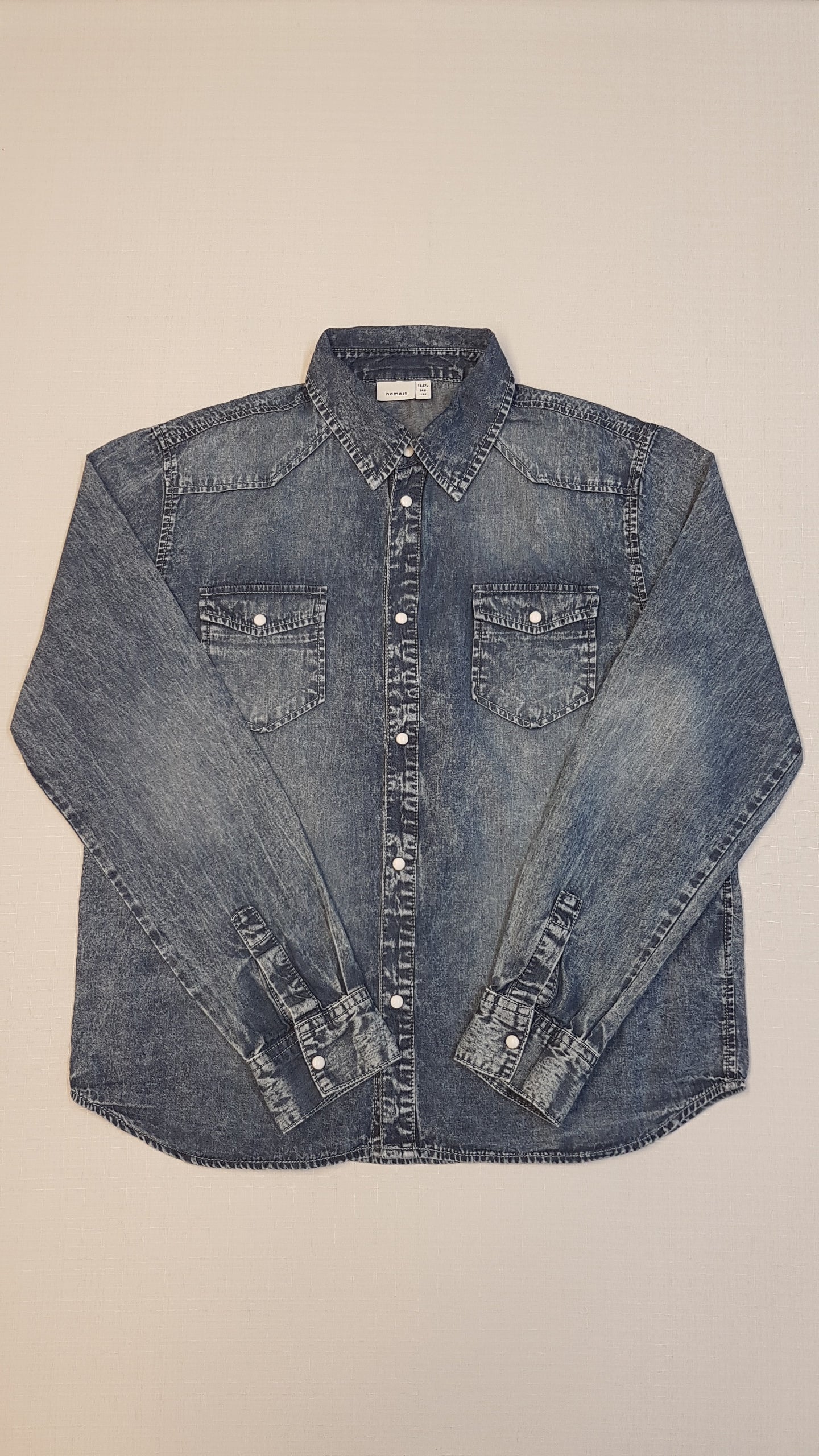 NAME IT FARMER HATÁSÚ  DIVATOS ZSEBES FEHÉR PORCELÁN PATENTOS KISLÁNY ING