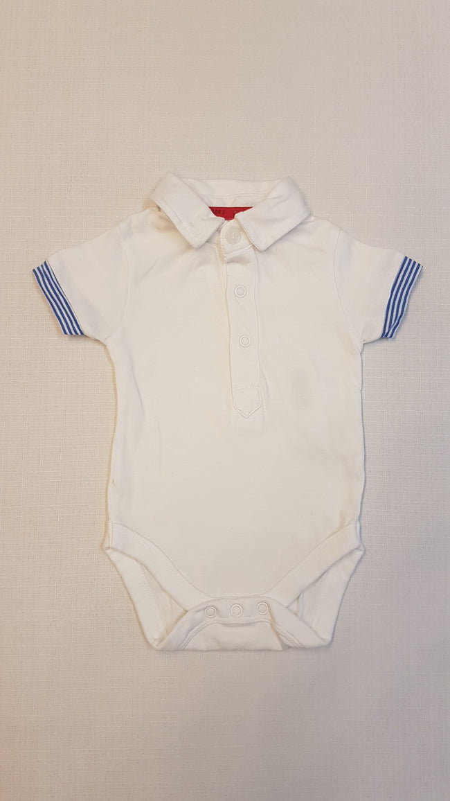 JUNIOR J. DIVATOS GOMBOS, GALLÉROS KISFIÚ BODY Hover Image