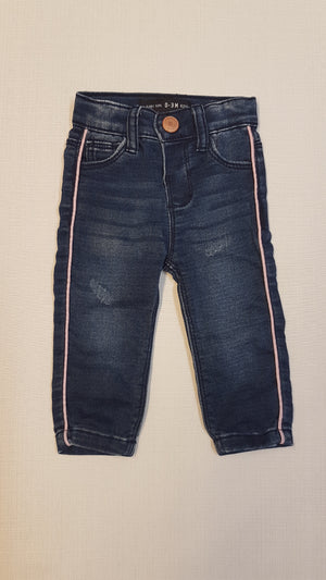 DENIM&CO KOPTATOTT TRENDI SZTECSI KISLÁNY PUHA FARMER NADRÁG ÁLLÍTHATÓ GUMIS DERÉK RÉSSZEL RÓZSASZÍN SZEGŐVEL