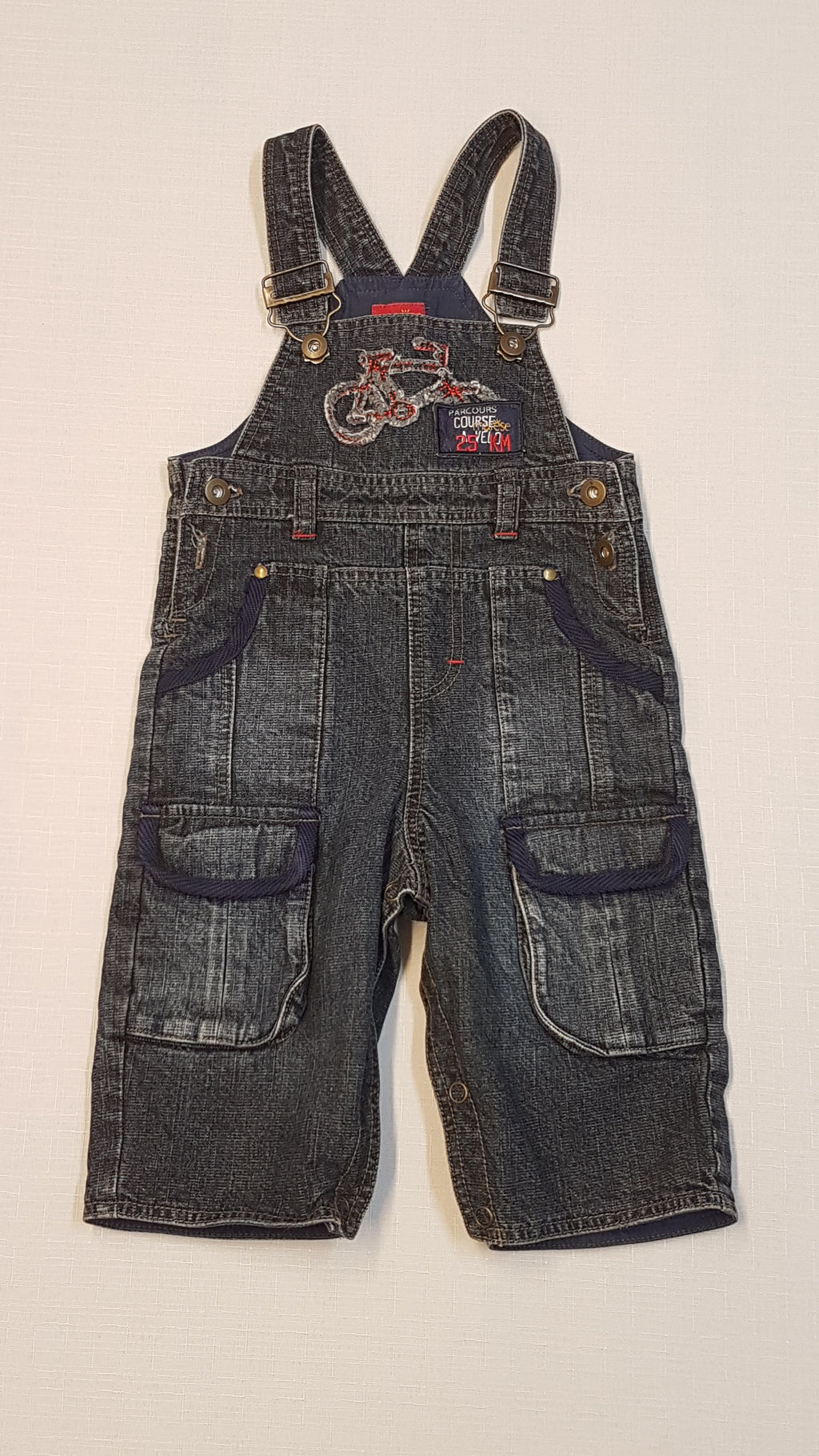 MARESE VAGÁNY KOPTATOTT,ZSEBES,HÍMZETT KISFIÚ KANTÁROS FARMERNADRÁG,VÉKONY PAMUT BÉLÉSSEL