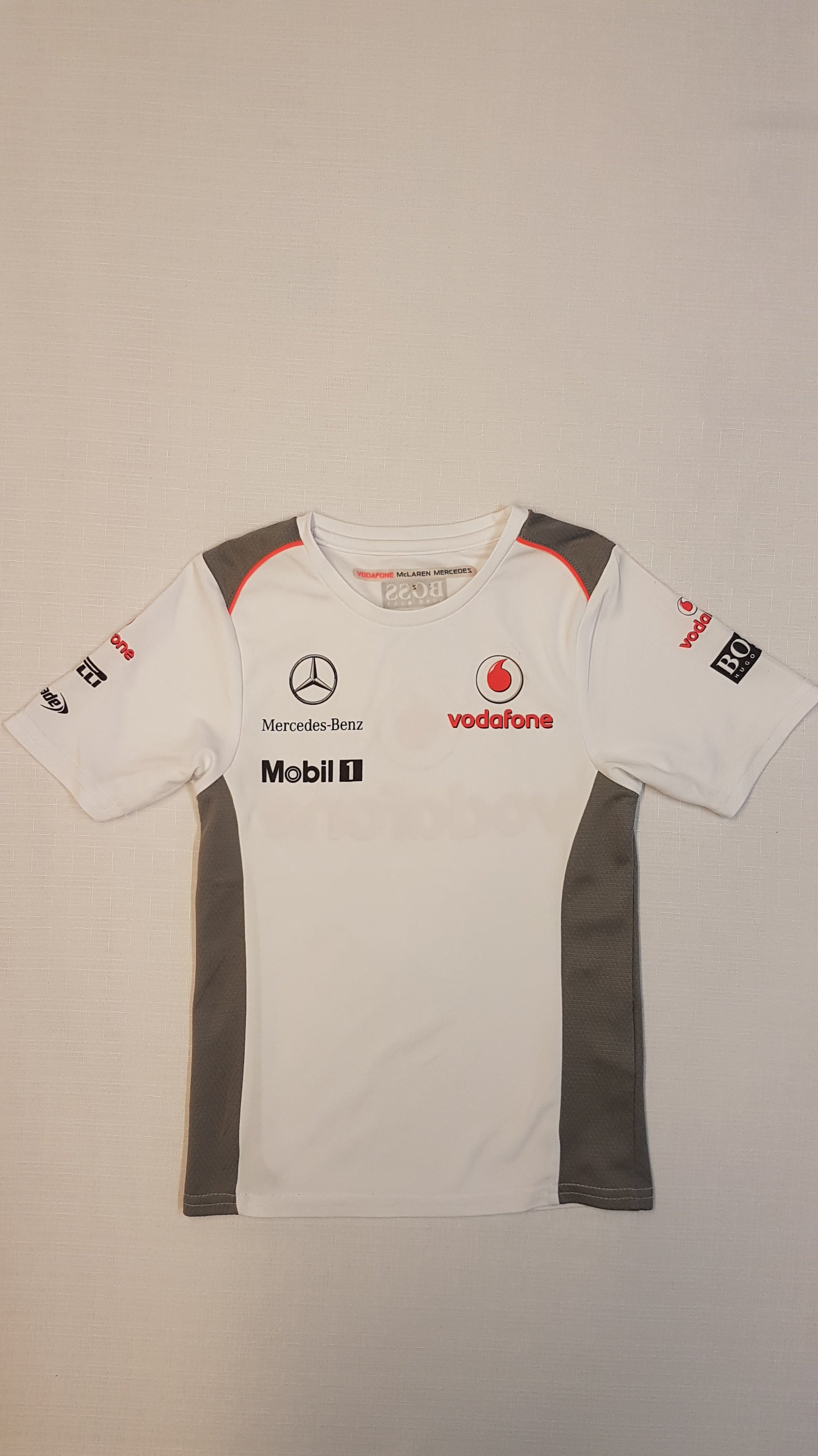 VODAFON MCLAREN MERCEDES VAGÁNY FELIRATÚ KISFIÚ POLÓ