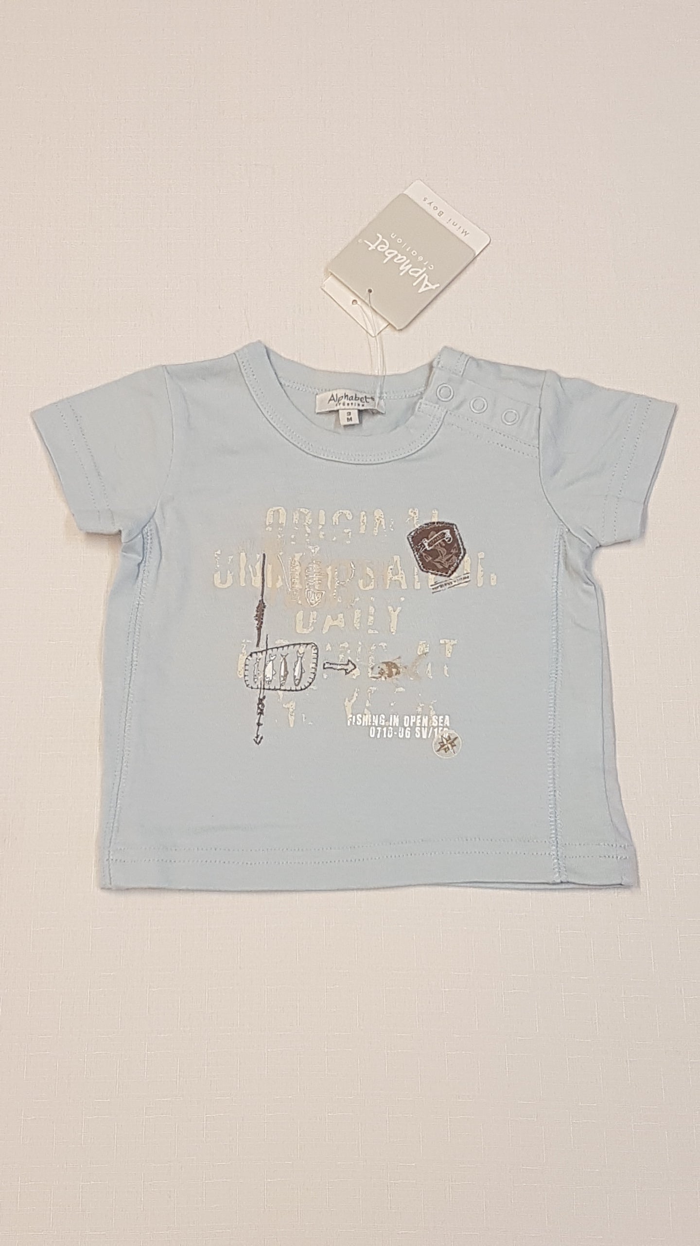 CÍMKÉS ALPHABET MINŐSÉGI, KISFIÚ PÓLÓ 62