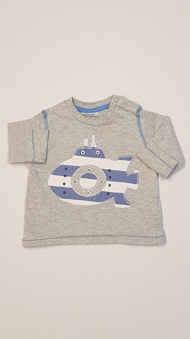 F&F  NAGYON CUKI FIGURÁS FIÚ FELSŐ Hover Image