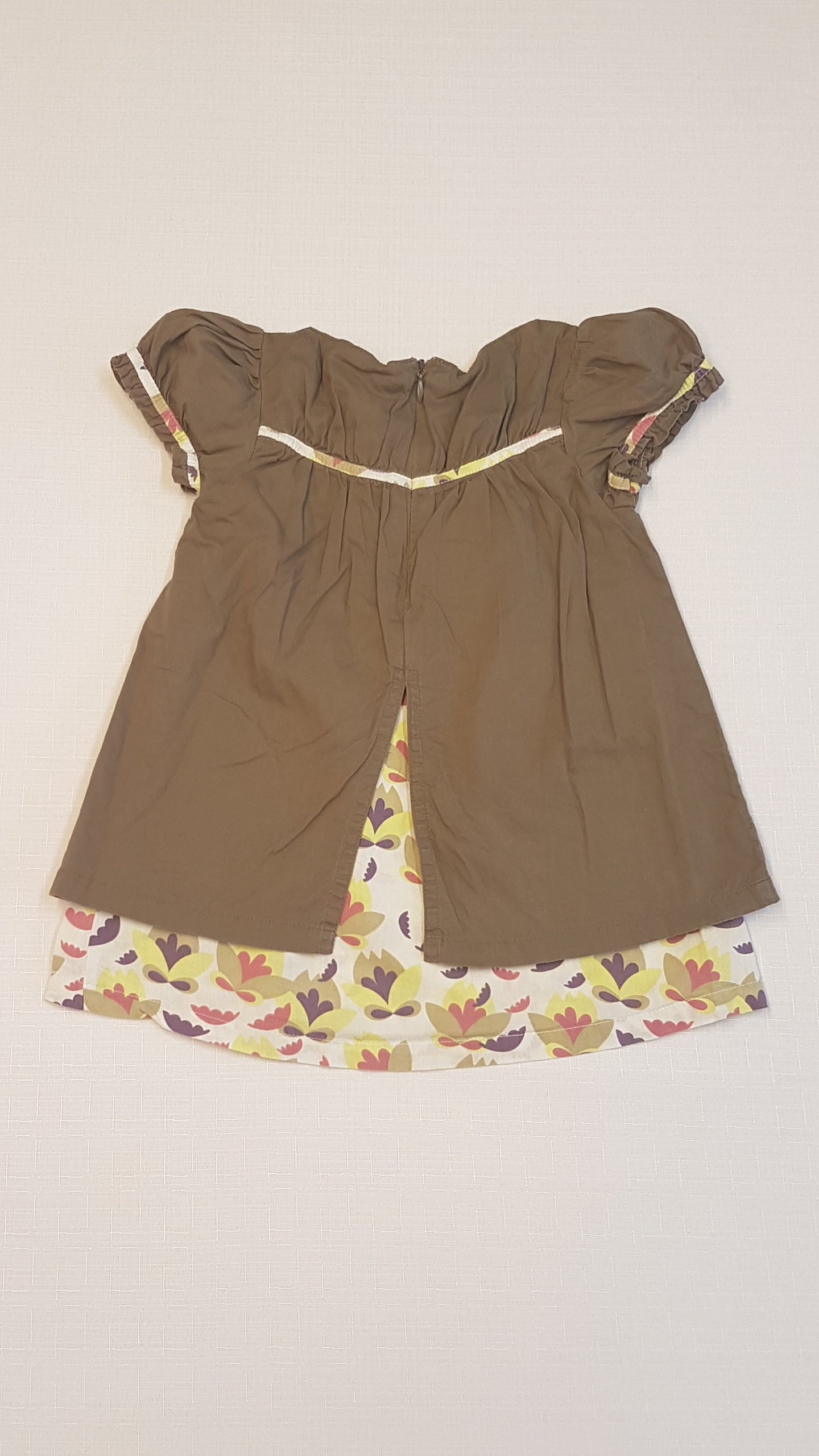 VERTBAUDET  NAGYON ÉDES KÜLÖNLEGES KISLÁNY RUHA 94