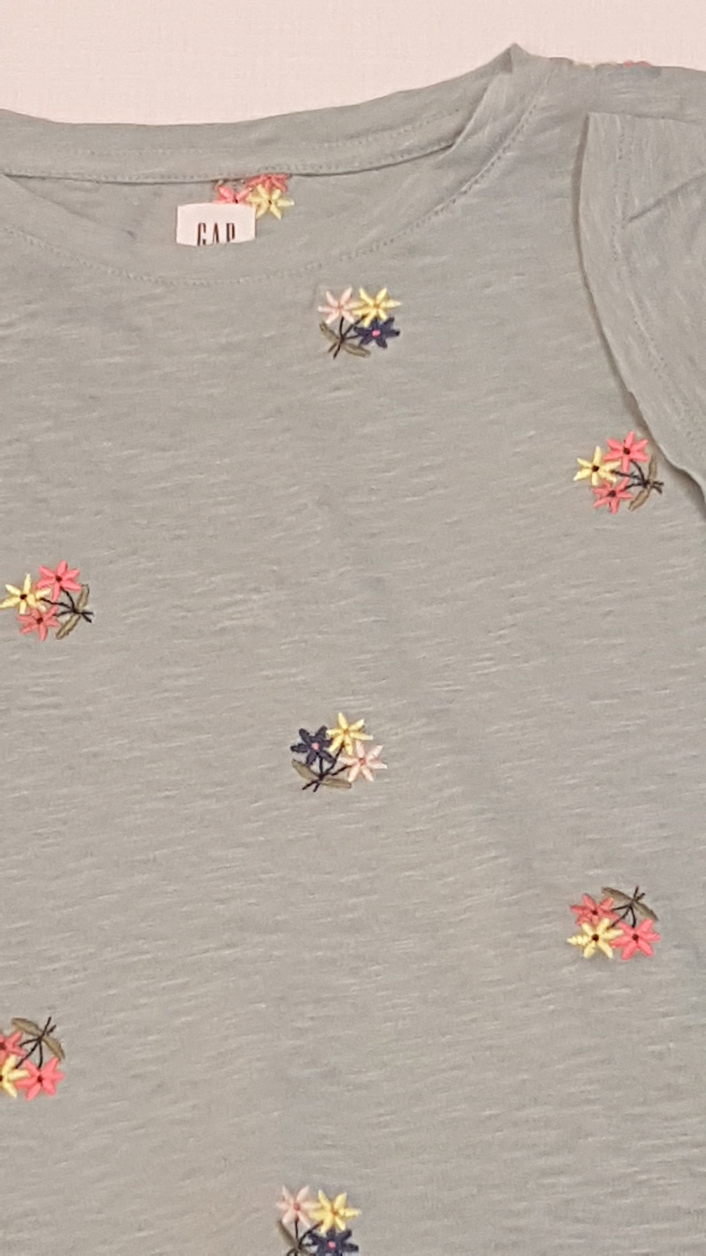 GAP KIDS  APRÓ VIRÁGOS VINTAGE, KISLÁNY FELSŐ 145-148