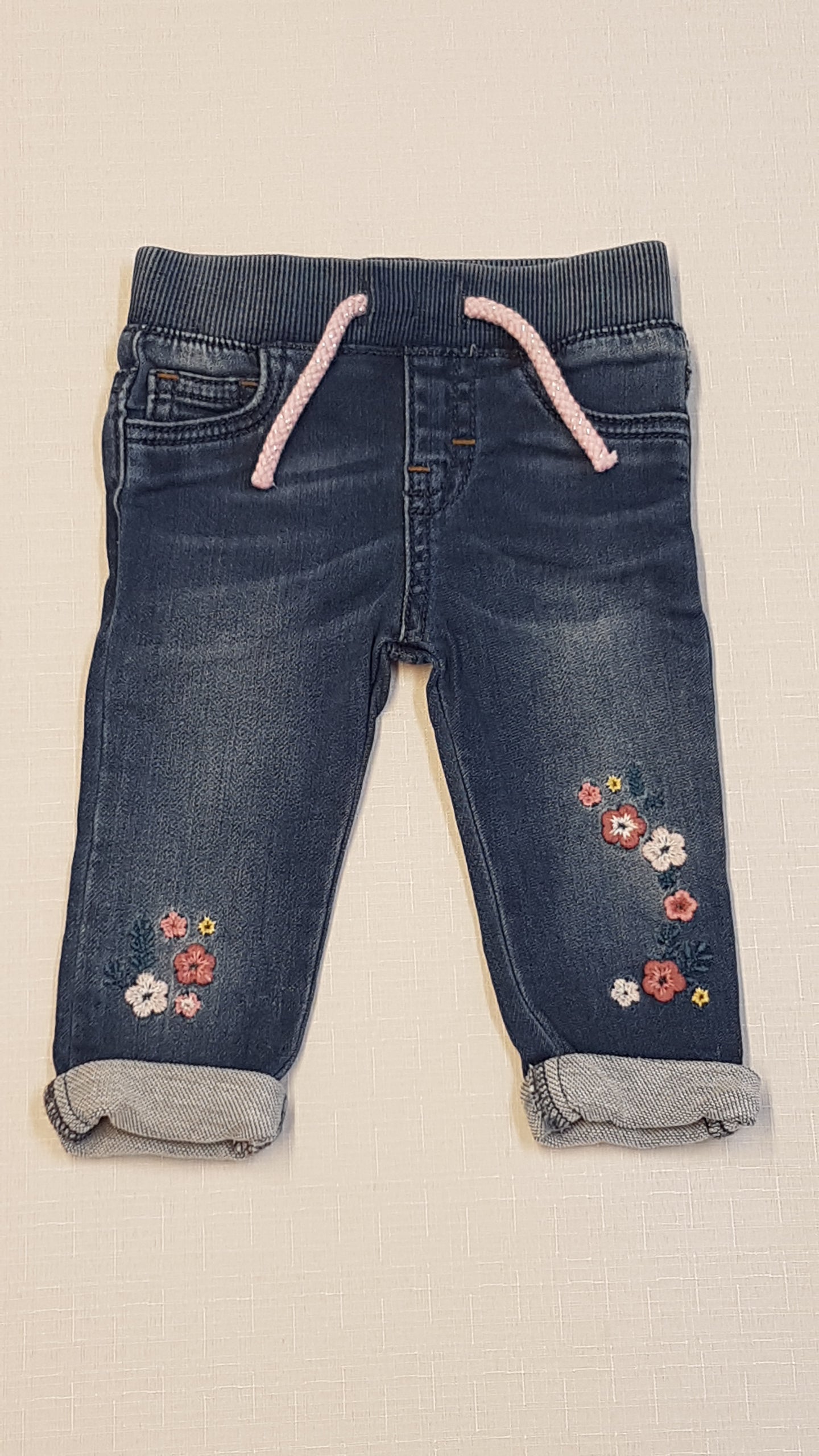 ÚJ F&F BABY KISLÁNY FARMER ÁLLÍTHATÓ, GUMIS DERÉK RÉSSZEL 56